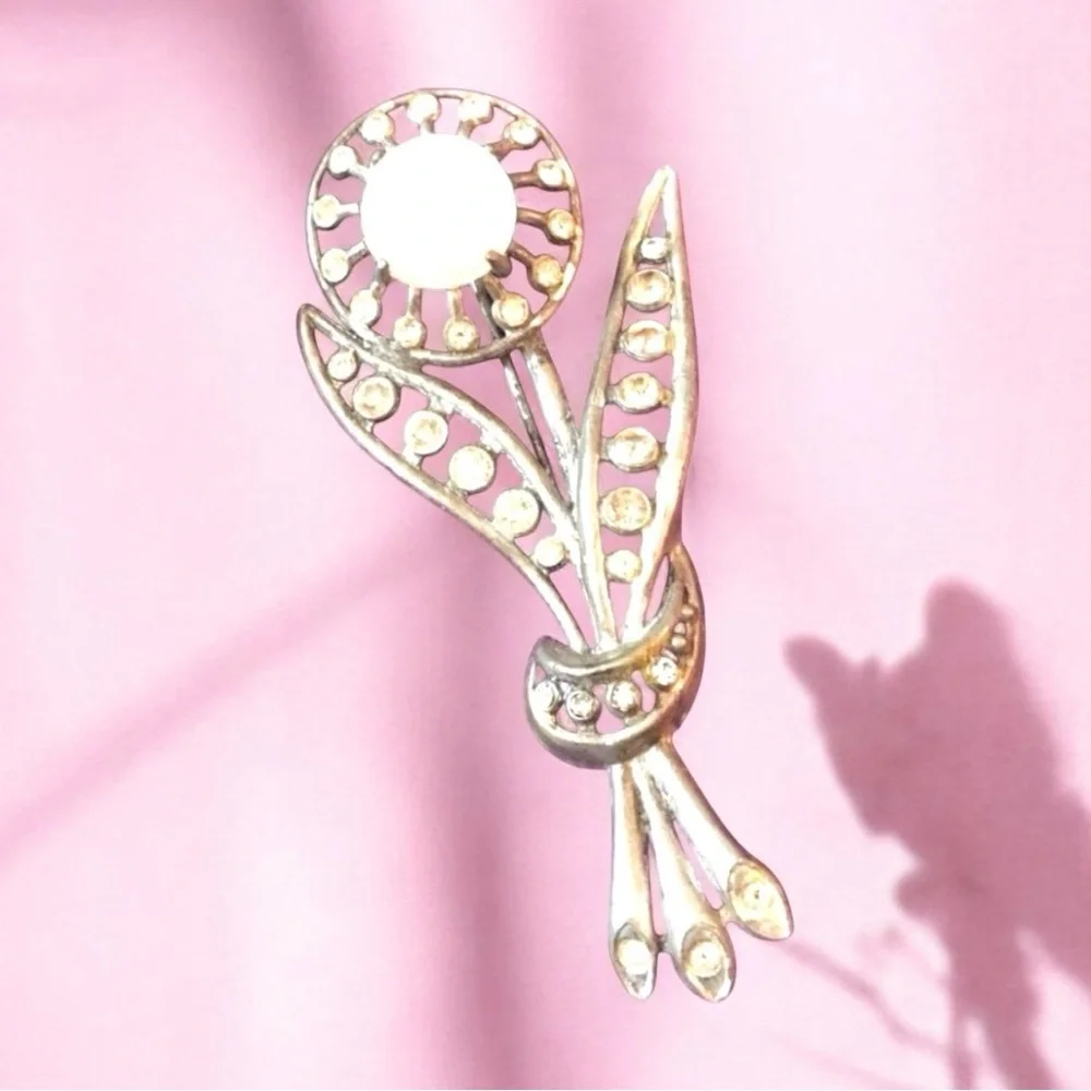 1950’s Large Silver Flower Brooch w/ White‎ Moonglow Thermoset & Rhinestones MCM